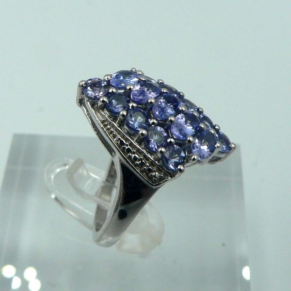 Genuine Tanzanite (Ovl) Ring Size 7 NWOT - Picture 3 of 4